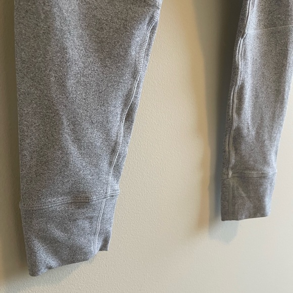 Size M Light Grey Leggings - Picture 11 of 15